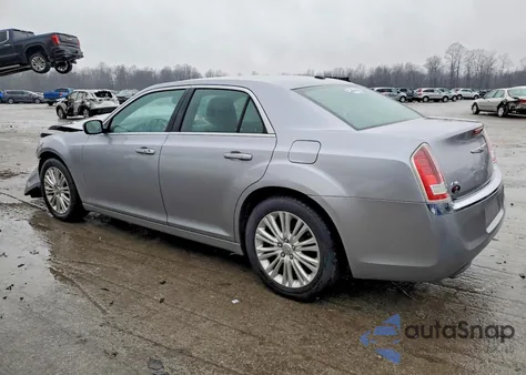 2014 Chrysler 300 z USA, uszkodzony, nr VIN 2C3CCARG1EH381276
